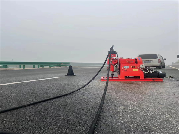 营山马路路基路面开裂下沉注浆加固灌浆